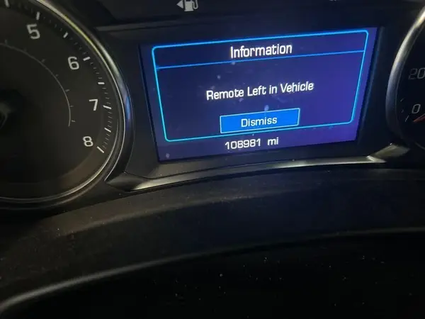 3GNAXJEG8PL117180 2023 CHEVROLET EQUINOX - Image 2
