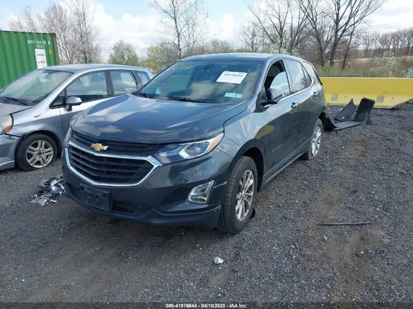 3GNAXJEV0JL102064 2018 CHEVROLET EQUINOX - Image 2