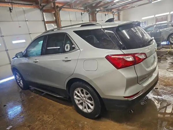 3GNAXJEV0JL290116 2018 CHEVROLET EQUINOX - Image 2