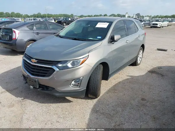 3GNAXJEV0JS552805 2018 CHEVROLET EQUINOX - Image 2