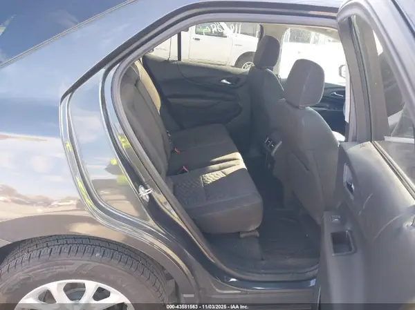 3GNAXJEV0JS556207 2018 CHEVROLET EQUINOX - Image 8