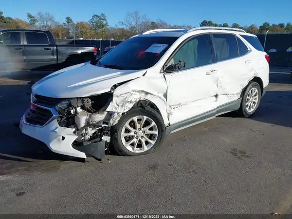 3GNAXJEV0JS558832 2018 CHEVROLET EQUINOX - Image 2