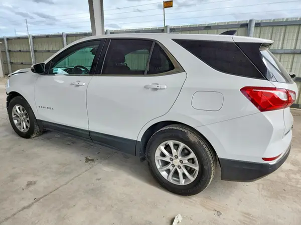 3GNAXJEV0JS566204 2018 CHEVROLET EQUINOX - Image 2
