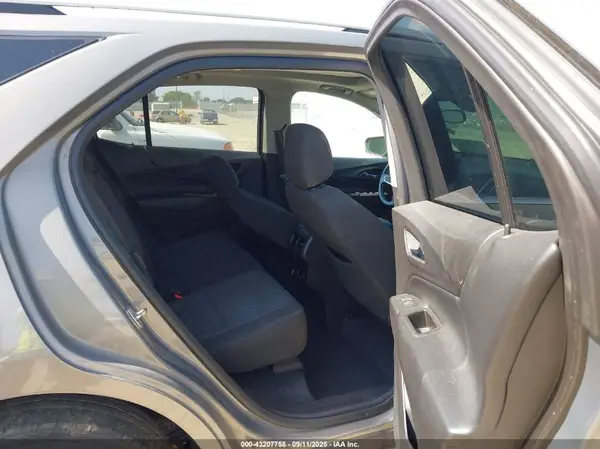 3GNAXJEV0JS579955 2018 CHEVROLET EQUINOX - Image 8