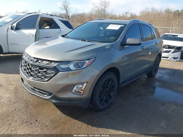 3GNAXJEV0JS613859 2018 CHEVROLET EQUINOX - Image 2