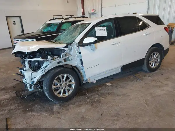 3GNAXJEV0LL277644 2020 CHEVROLET EQUINOX - Image 2
