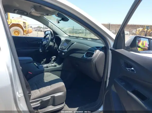 3GNAXJEV0NL224591 2022 CHEVROLET EQUINOX - Image 1