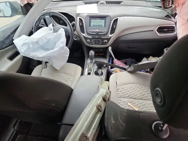 3GNAXJEV1JS597980 2018 CHEVROLET EQUINOX - Image 8