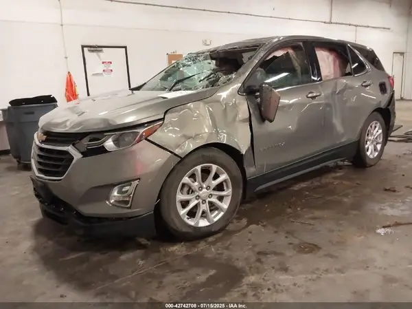 3GNAXJEV1JS622151 2018 CHEVROLET EQUINOX - Image 2