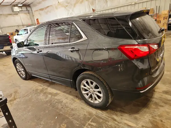3GNAXJEV1KS610017 2019 CHEVROLET EQUINOX - Image 2