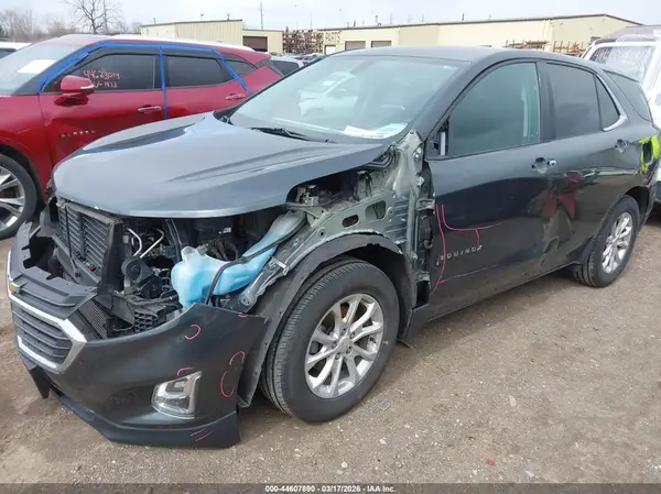 3GNAXJEV2JL101644 2018 CHEVROLET EQUINOX - Image 2