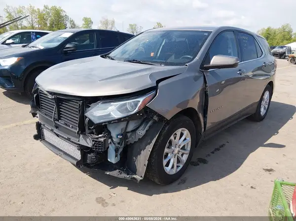 3GNAXJEV2JL111803 2018 CHEVROLET EQUINOX - Image 2
