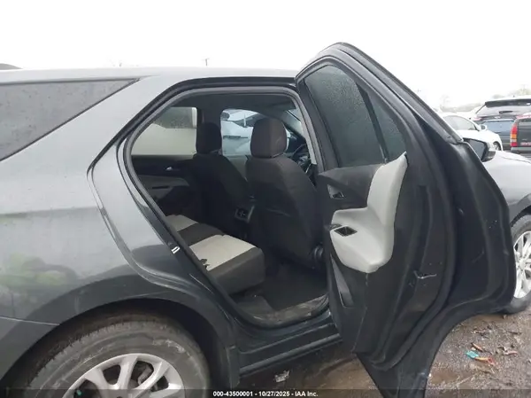3GNAXJEV2JS557035 2018 CHEVROLET EQUINOX - Image 8