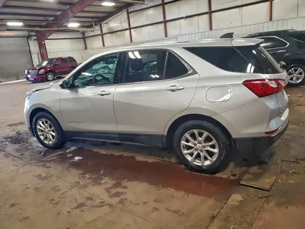 3GNAXJEV2JS571114 2018 CHEVROLET EQUINOX - Image 2