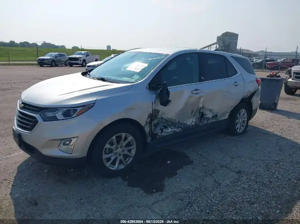 3GNAXJEV2JS573087 2018 CHEVROLET EQUINOX - Image 2