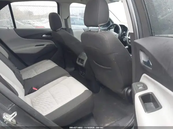 3GNAXJEV2JS584980 2018 CHEVROLET EQUINOX - Image 8
