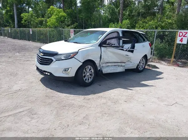 3GNAXJEV2JS600627 2018 CHEVROLET EQUINOX - Image 2