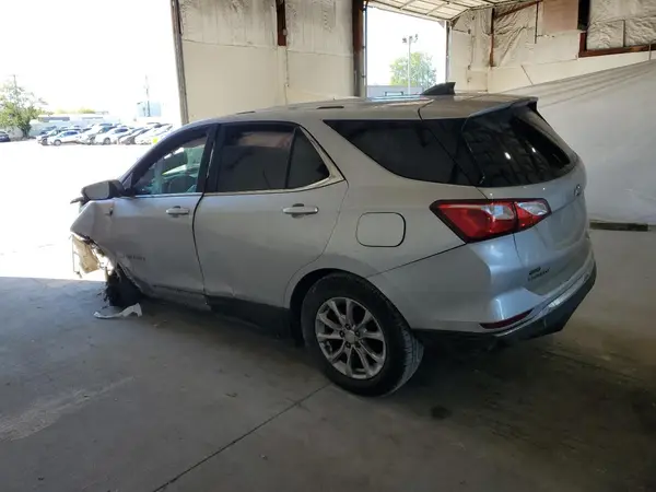 3GNAXJEV2JS617377 2018 CHEVROLET EQUINOX - Image 2