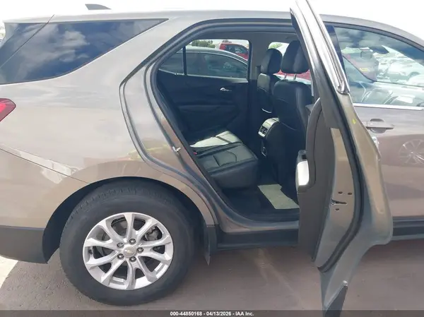 3GNAXJEV2JS623681 2018 CHEVROLET EQUINOX - Image 8