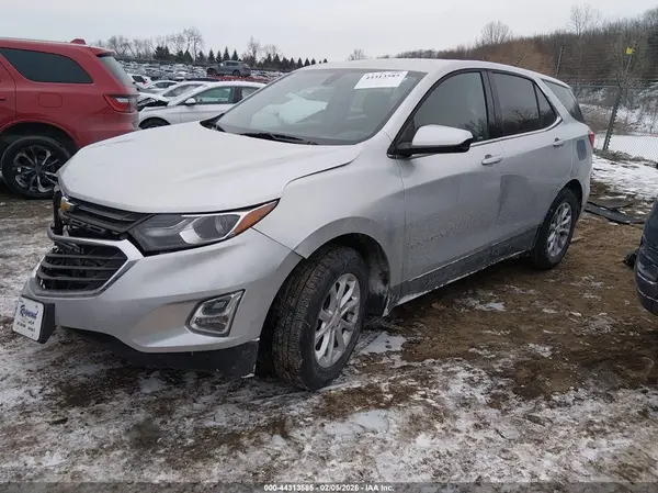 3GNAXJEV2JS641498 2018 CHEVROLET EQUINOX - Image 2