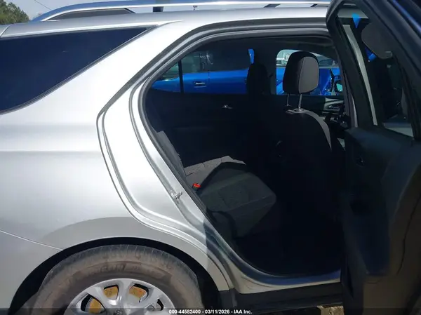 3GNAXJEV2JS642120 2018 CHEVROLET EQUINOX - Image 8