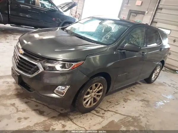 3GNAXJEV3JL104133 2018 CHEVROLET EQUINOX - Image 2