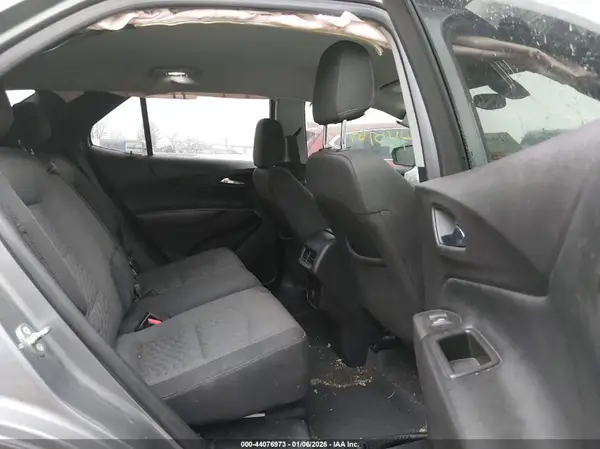 3GNAXJEV3JL140629 2018 CHEVROLET EQUINOX - Image 8