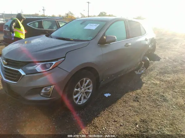 3GNAXJEV3JS563331 2018 CHEVROLET EQUINOX - Image 2