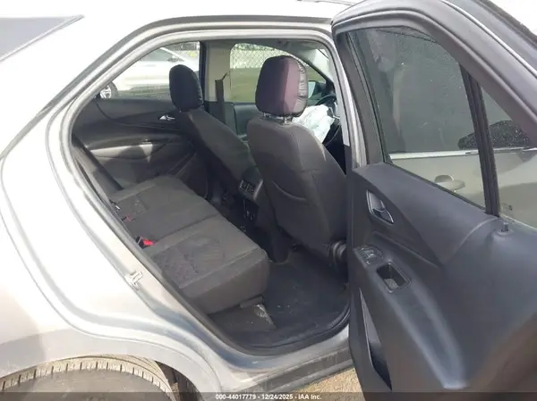3GNAXJEV3JS584163 2018 CHEVROLET EQUINOX - Image 8