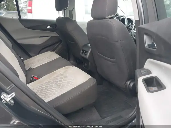 3GNAXJEV3JS617663 2018 CHEVROLET EQUINOX - Image 8