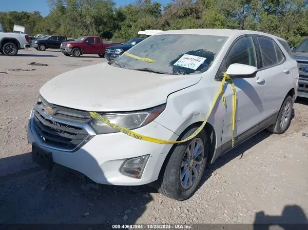 3GNAXJEV3JS620126 2018 CHEVROLET EQUINOX - Image 2