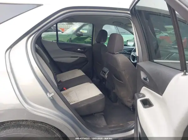 3GNAXJEV3JS637217 2018 CHEVROLET EQUINOX - Image 8