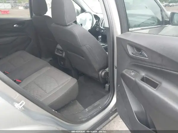 3GNAXJEV3JS640232 2018 CHEVROLET EQUINOX - Image 8