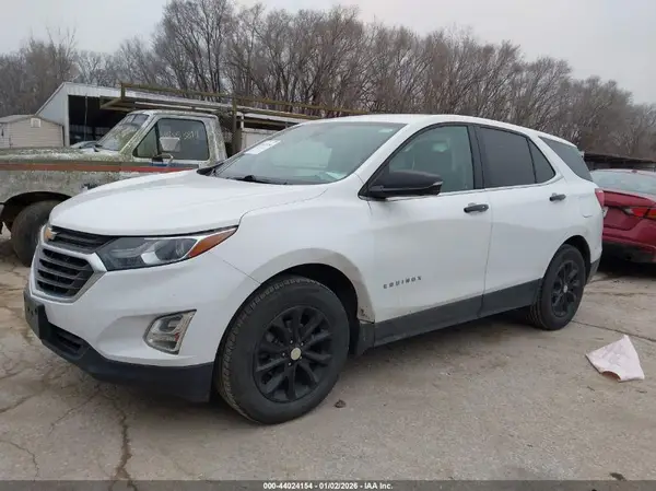 3GNAXJEV3KS598503 2019 CHEVROLET EQUINOX - Image 2