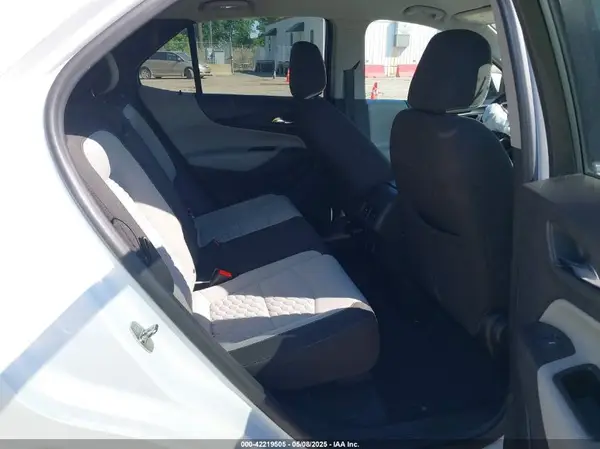 3GNAXJEV3KS631578 2019 CHEVROLET EQUINOX - Image 8