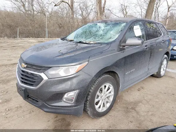 3GNAXJEV3LS592458 2020 CHEVROLET EQUINOX - Image 2
