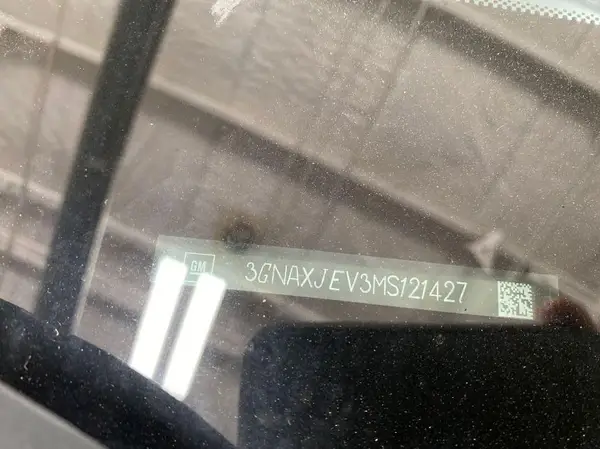 3GNAXJEV3MS121427 2021 CHEVROLET EQUINOX - Image 2