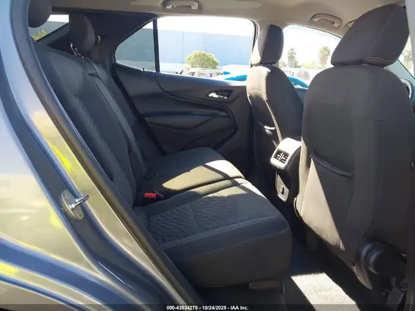 3GNAXJEV4JL123161 2018 CHEVROLET EQUINOX - Image 8