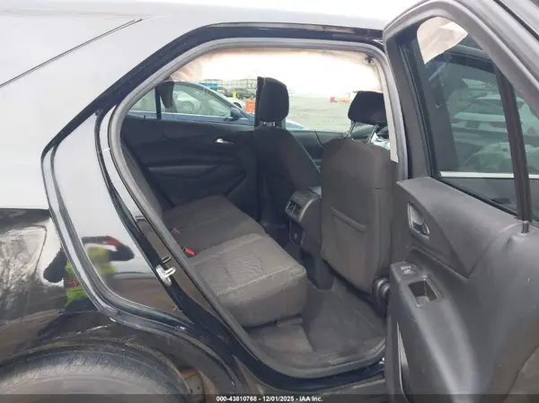 3GNAXJEV4JL273285 2018 CHEVROLET EQUINOX - Image 8