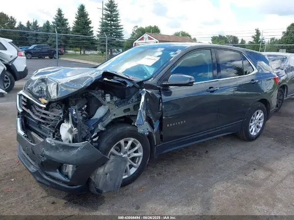 3GNAXJEV4JL280656 2018 CHEVROLET EQUINOX - Image 2