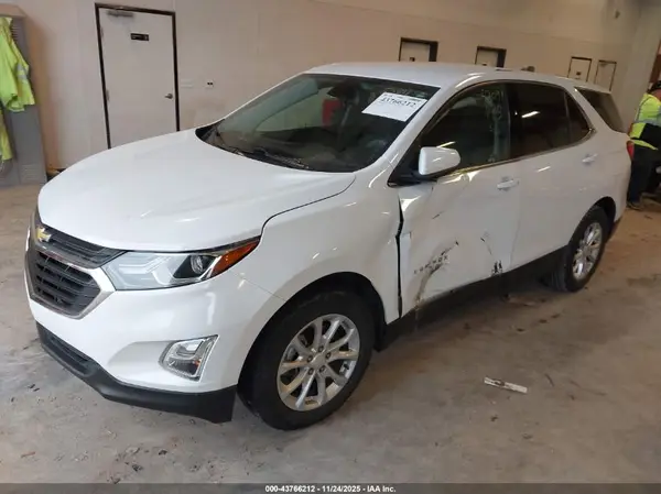 3GNAXJEV4JL300646 2018 CHEVROLET EQUINOX - Image 2