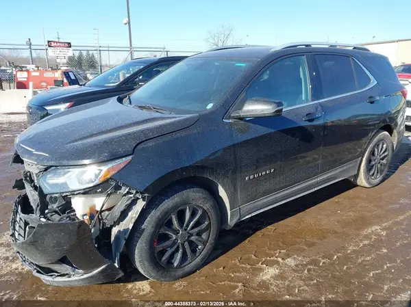 3GNAXJEV4JL305555 2018 CHEVROLET EQUINOX - Image 2