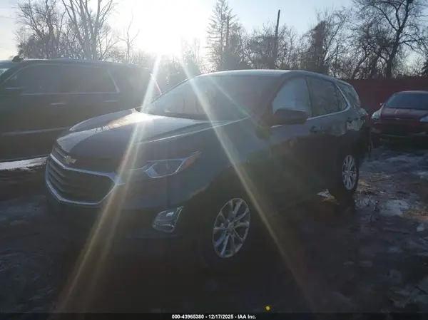 3GNAXJEV4JS504093 2018 CHEVROLET EQUINOX - Image 2