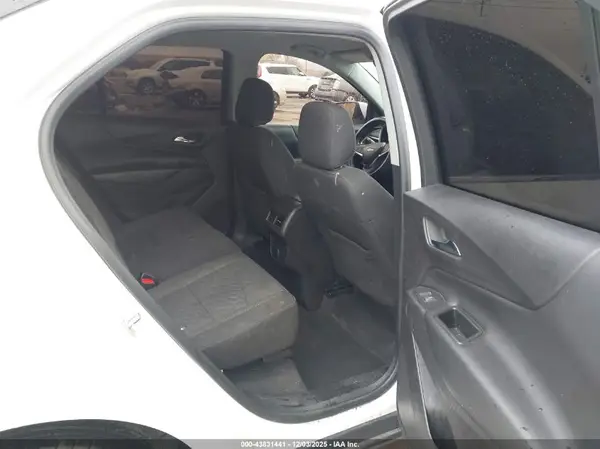 3GNAXJEV4JS528054 2018 CHEVROLET EQUINOX - Image 8