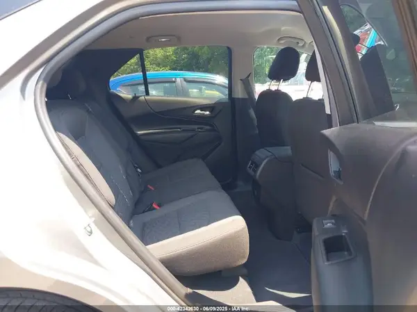 3GNAXJEV4JS545002 2018 CHEVROLET EQUINOX - Image 8