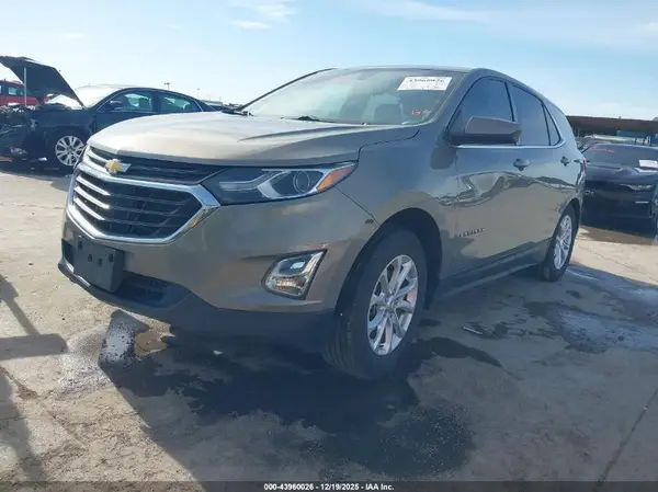 3GNAXJEV4JS633127 2018 CHEVROLET EQUINOX - Image 2