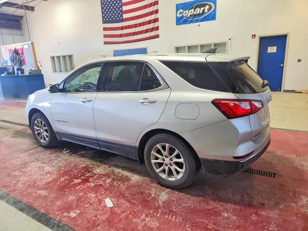 3GNAXJEV4JS633659 2018 CHEVROLET EQUINOX - Image 2