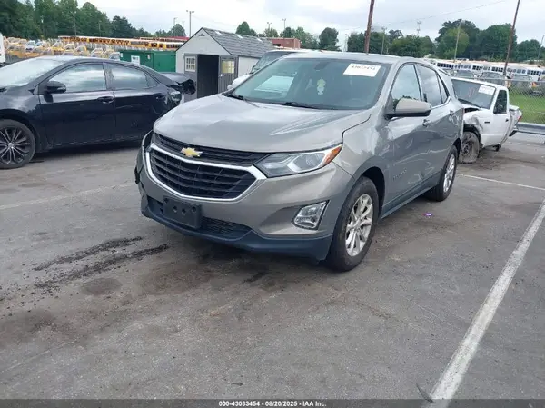 3GNAXJEV4JS638599 2018 CHEVROLET EQUINOX - Image 2
