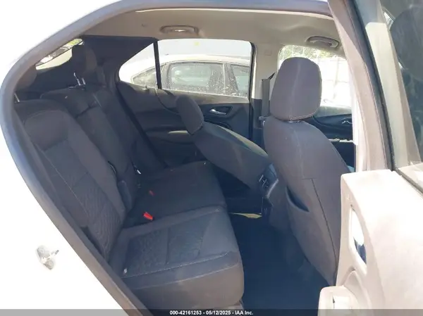 3GNAXJEV4KS618516 2019 CHEVROLET EQUINOX - Image 8