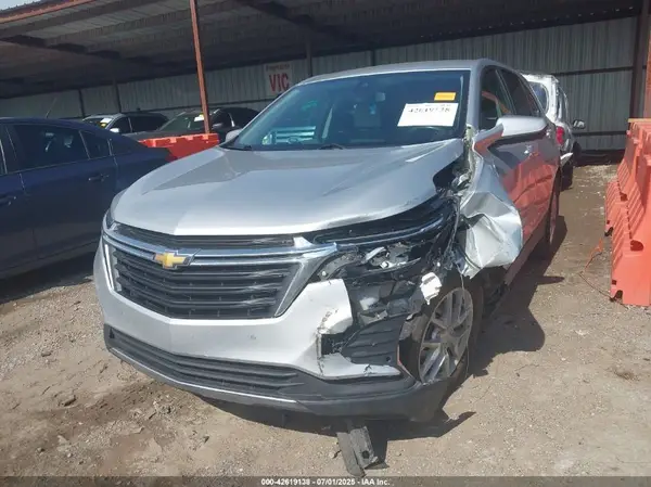 3GNAXJEV4NL134943 2022 CHEVROLET EQUINOX - Image 2